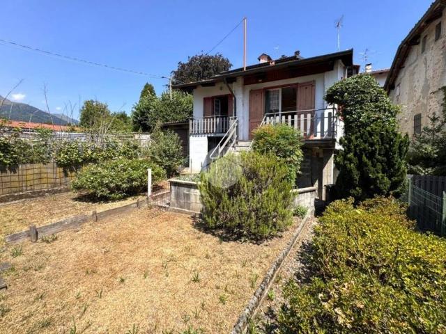 Villa Indipendente in vendita a Piemonte, Biella