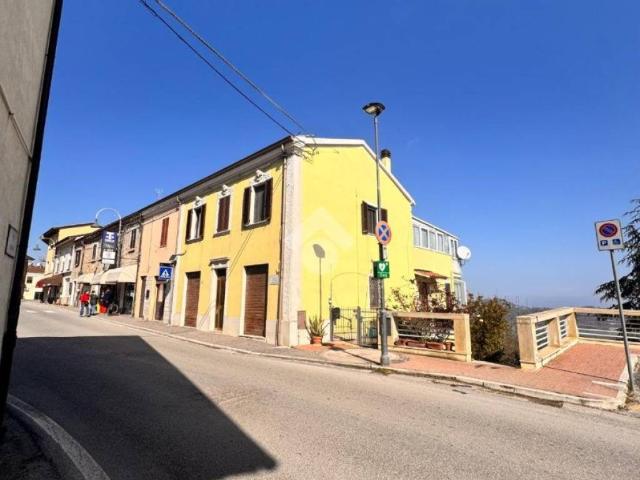 Villa Indipendente in vendita a Marche, Pesaro E Urbino
