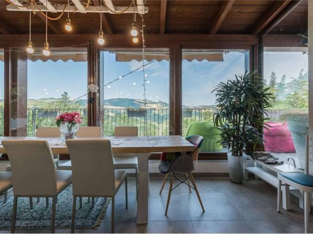 Villa Indipendente in vendita a Marche, Pesaro E Urbino