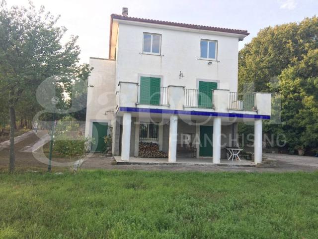 Villa Indipendente in vendita a Tuoro di Teano, Teano