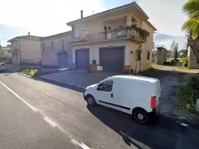 Villa Indipendente in vendita a Teggiano, Campania