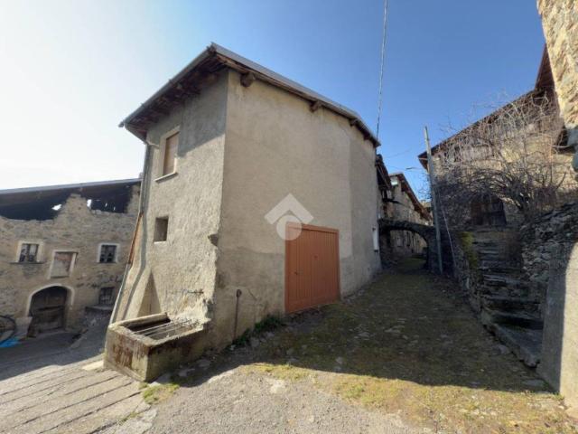 Villa Indipendente in vendita a Gianoli, Teglio