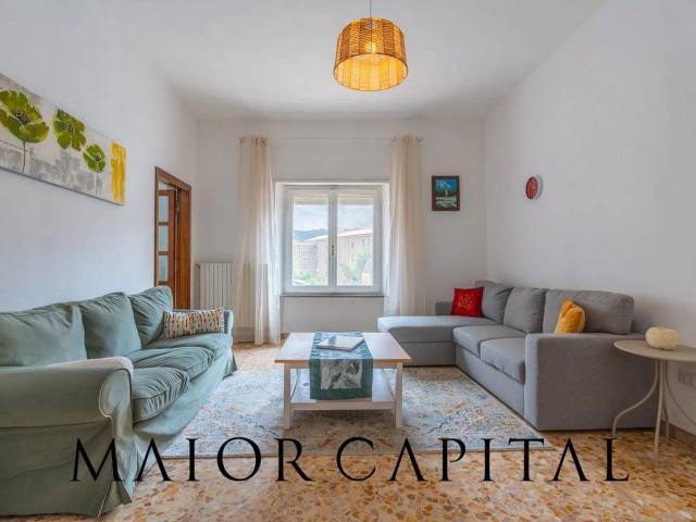 Villa Indipendente in vendita a Tempio Pausania, Sardigna/Sardegna