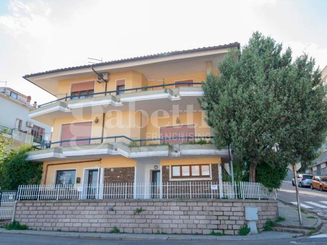 Villa Indipendente in vendita a Tempio Pausania