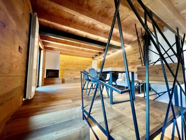 Villa Indipendente in vendita a Zoanno, Ponte di Legno