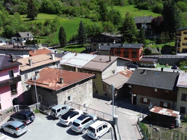 Villa Indipendente in vendita a Pontagna, Temù