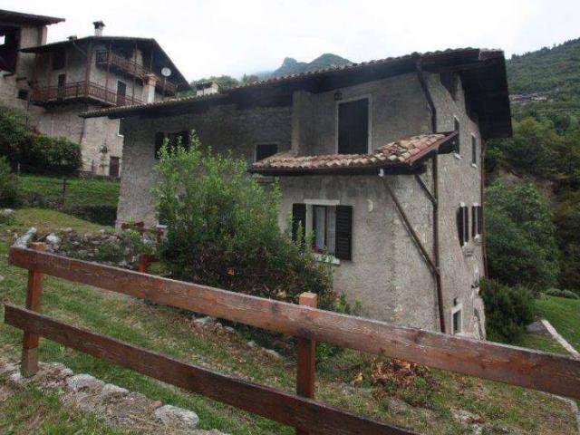 Villa Indipendente in vendita a Comunità Alto Garda e Ledro, Tenno