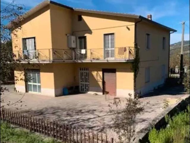 Villa Indipendente in vendita a Teora, Campania