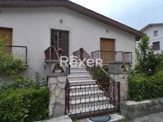 Villa Indipendente in vendita a Teramo, Abruzzo
