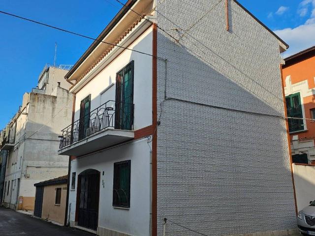 Villa Indipendente in vendita a Termoli, Molise