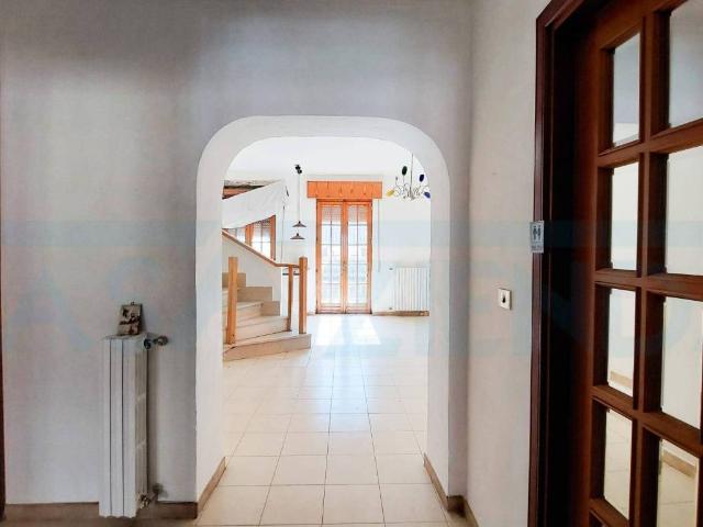 Villa Indipendente in vendita a Termoli, Molise