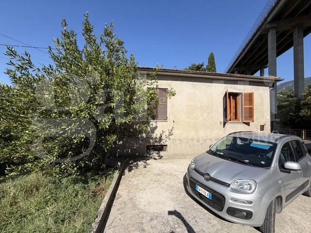 Villa Indipendente in vendita a Borgo Bovio, Terni