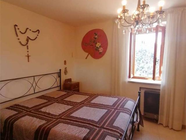Villa Indipendente in vendita a Terni, Umbria