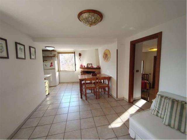 Villa Indipendente in vendita a Terni, Umbria