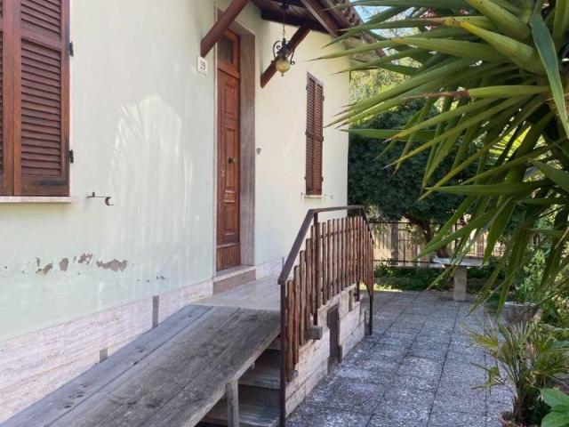 Villa Indipendente in vendita a Borgo Rivo, Terni