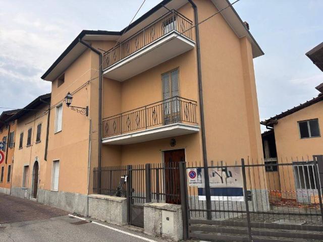 Villa Indipendente in vendita a Terno D'isola, Lombardia