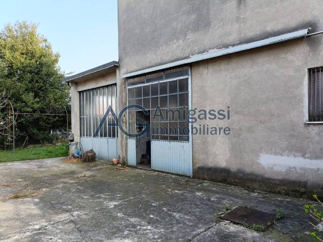 Villa Indipendente in vendita a Terno d'Isola, Bergamo