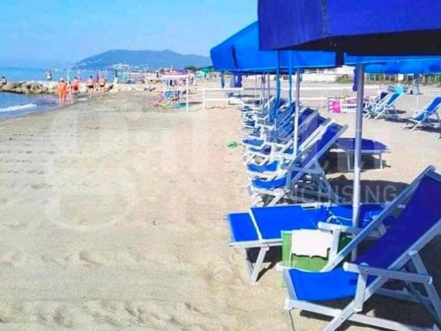 Villa Indipendente in vendita a Terracina, Lazio