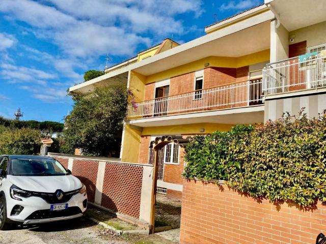 Villa Indipendente in vendita a Porto Badino, Terracina