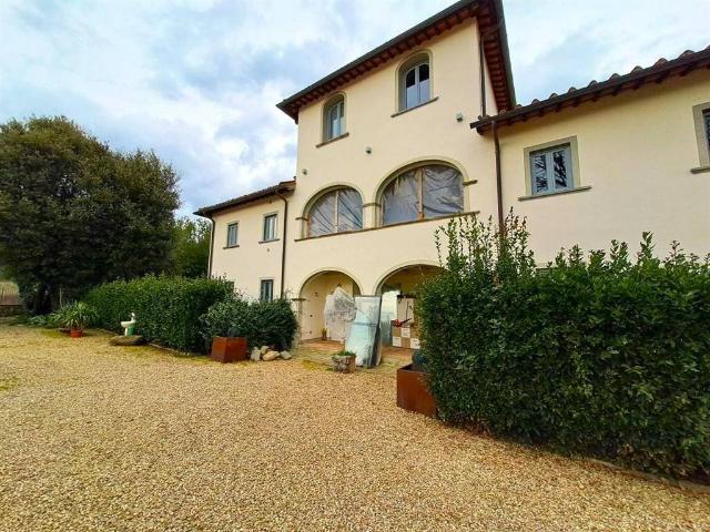 Villa Indipendente in vendita a Montemarciano, Terranuova Bracciolini