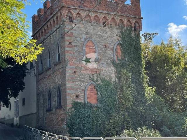 Villa Indipendente in vendita a Terranuova Bracciolini, Toscana