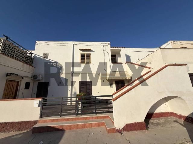 Villa Indipendente in vendita a Terrasini, Sicilia