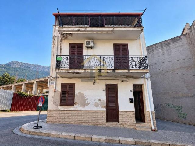 Villa Indipendente in vendita a Terrasini, Palermo