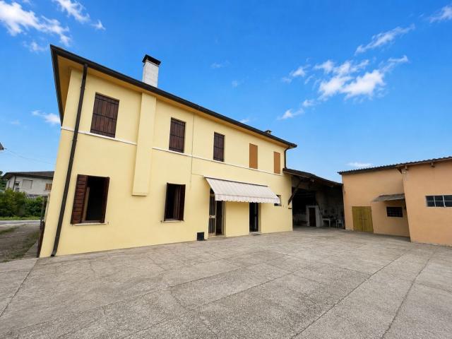Villa Indipendente in vendita a Terrazzo, Veneto