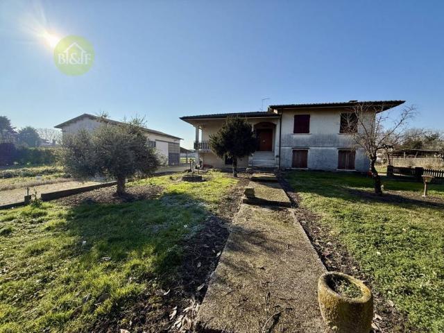 Villa Indipendente in vendita a Terrazzo, Veneto