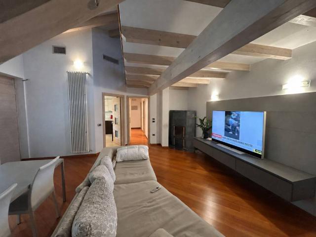 Villa Indipendente in vendita a Comunità Rotaliana-Königsberg, Zambana