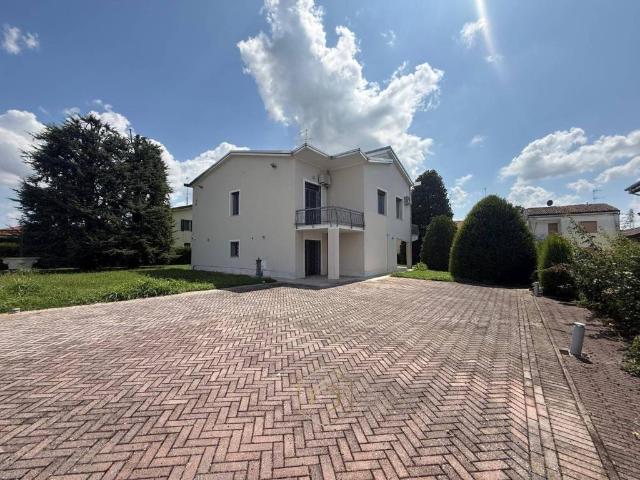 Villa Indipendente in vendita a Unione Alto Ferrarese, Sant'agostino