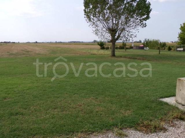 Villa Indipendente in vendita a Mirabello, Terre del Reno