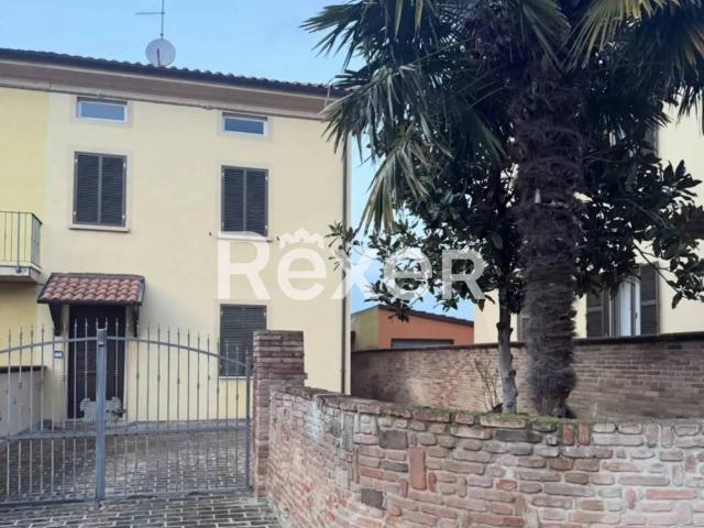 Villa Indipendente in vendita a Terre Roveresche, Marche