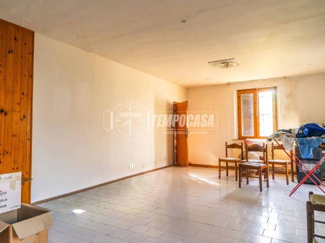 Villa Indipendente in vendita a Terre Roveresche, Marche