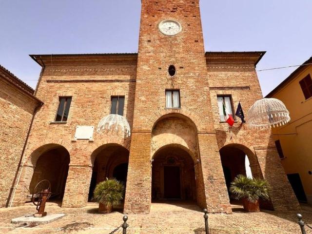 Villa Indipendente in vendita a Terre Roveresche, Marche