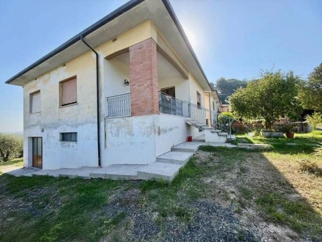 Villa Indipendente in vendita a Terricciola, Toscana