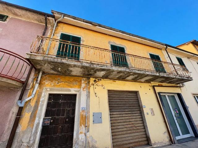 Villa Indipendente in vendita a Terricciola, Toscana