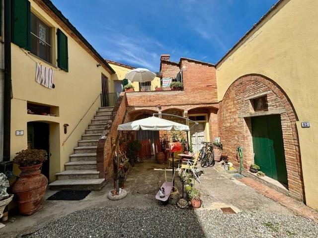 Villa Indipendente in vendita a Casanova, Terricciola