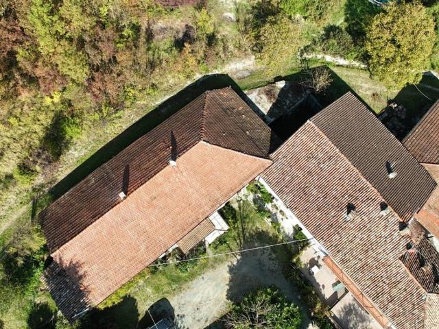 Villa Indipendente in vendita a Piemonte, Alessandria
