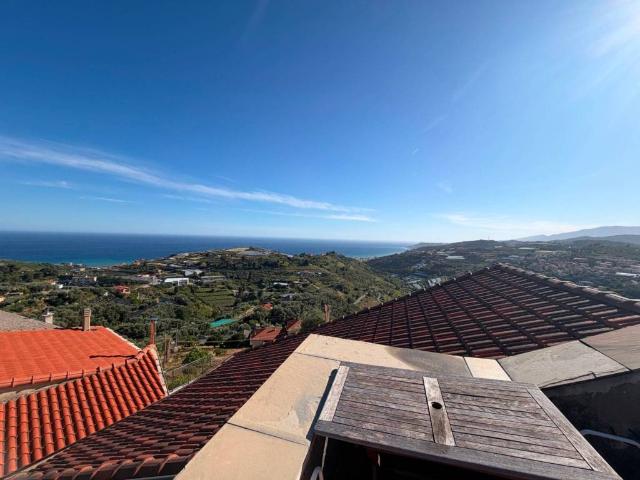 Villa Indipendente in vendita a Terzorio, Liguria