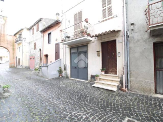 Villa Indipendente in vendita a Tessennano, Lazio