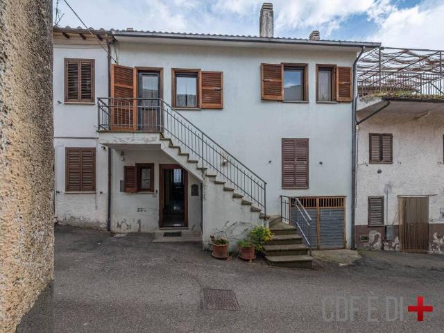 Villa Indipendente in vendita a Tessennano, Lazio
