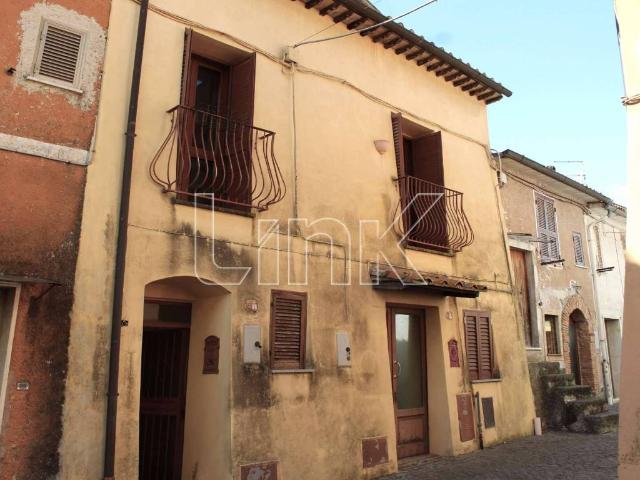 Villa Indipendente in vendita a Tessennano, Lazio