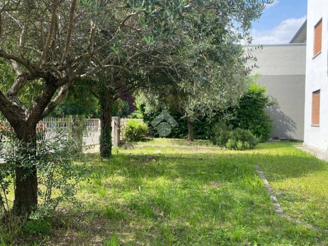 Villa Indipendente in vendita a Tezze Sul Brenta, Veneto