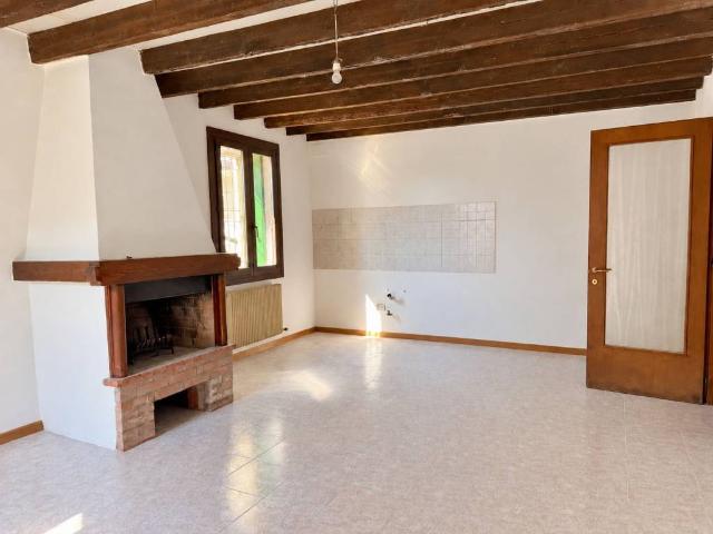 Villa Indipendente in vendita a Rozzampia, Thiene