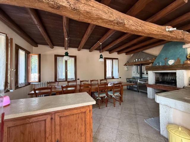 Villa Indipendente in vendita a Santo, Thiene