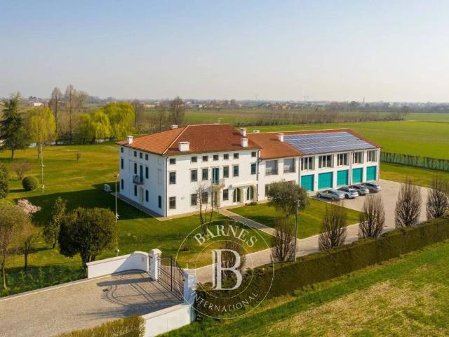 Villa Indipendente in vendita a Sarcedo, Veneto