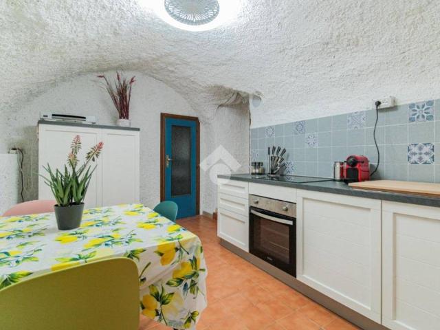 Villa Indipendente in vendita a Comunità Montana Parco Alto Garda bresciano, Tignale