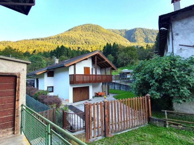 Villa Indipendente in vendita a Comunità delle Giudicarie, Tione Di Trento