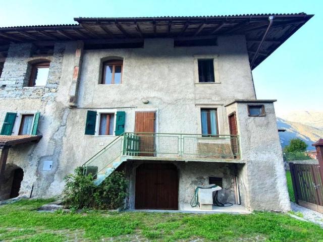 Villa Indipendente in vendita a Comunità delle Giudicarie, Tione Di Trento